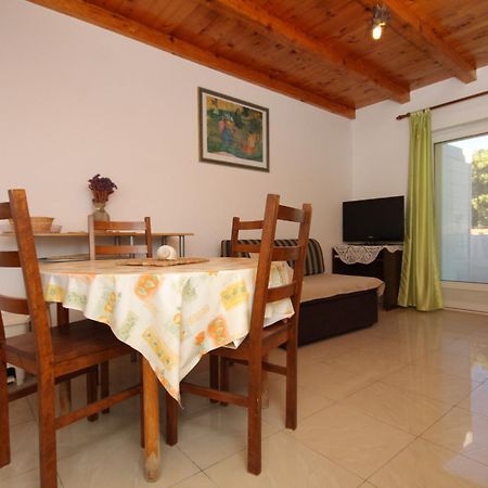 Seaside Secluded Apartments Cove Karkavac - Scedro, Hvar - 8801 Jelsa  Szoba fotó