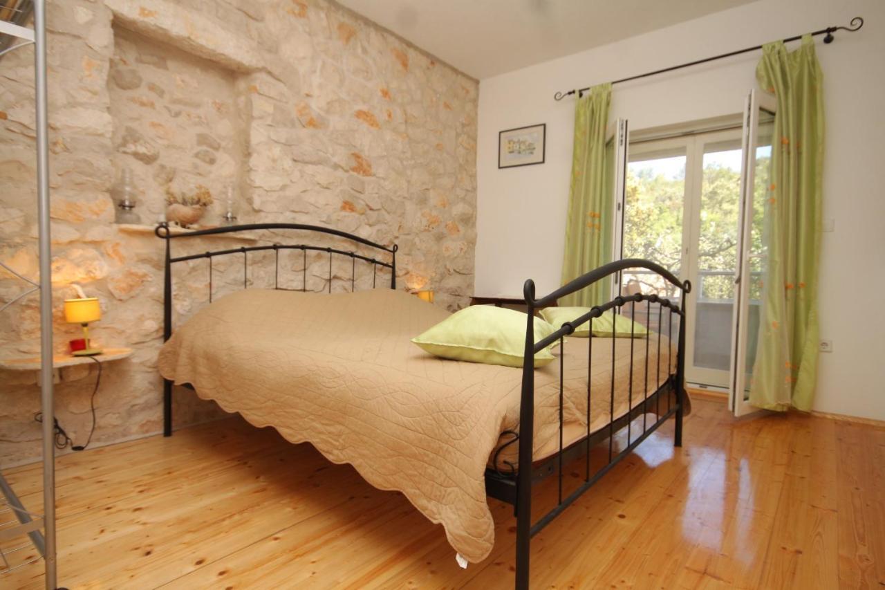 Seaside Secluded Apartments Cove Karkavac - Scedro, Hvar - 8801 Jelsa  Kültér fotó