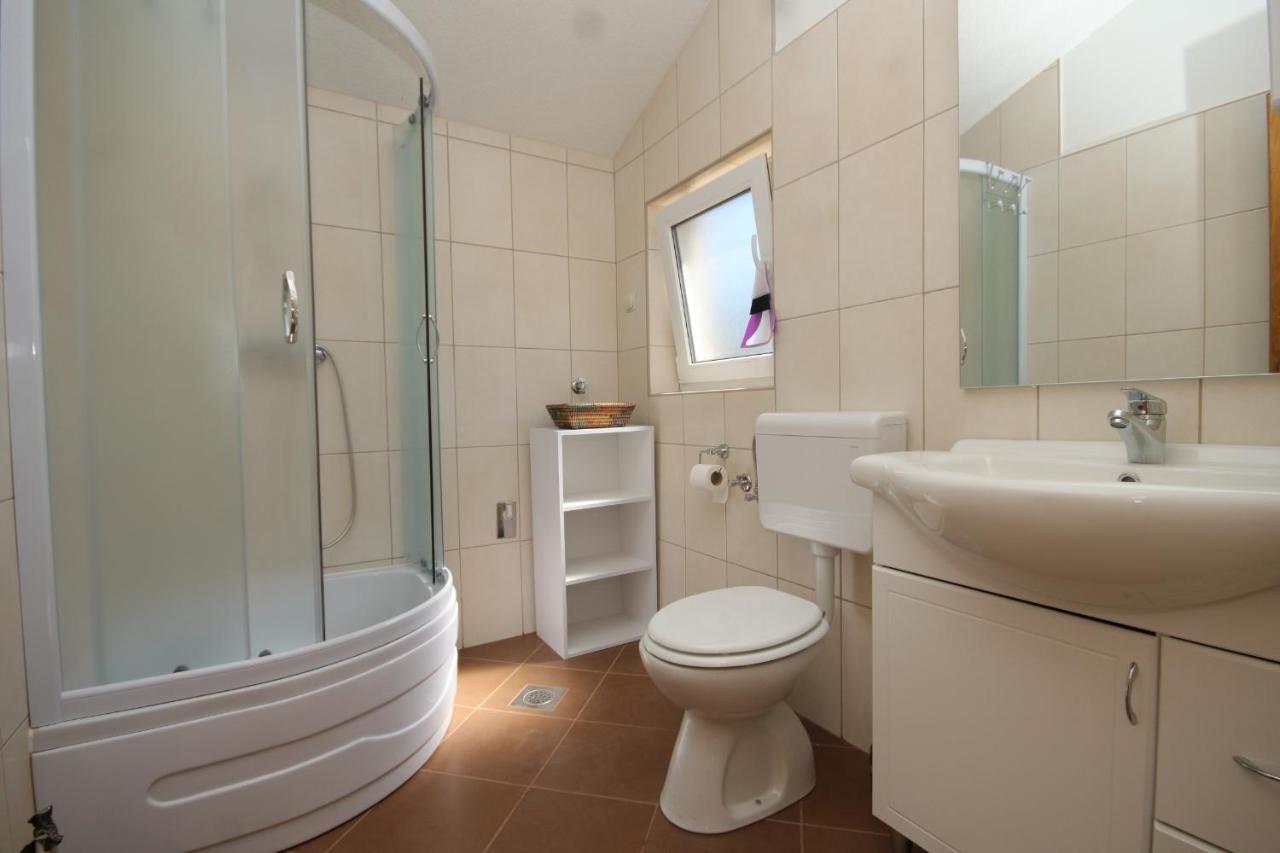 Seaside Secluded Apartments Cove Karkavac - Scedro, Hvar - 8801 Jelsa  Kültér fotó
